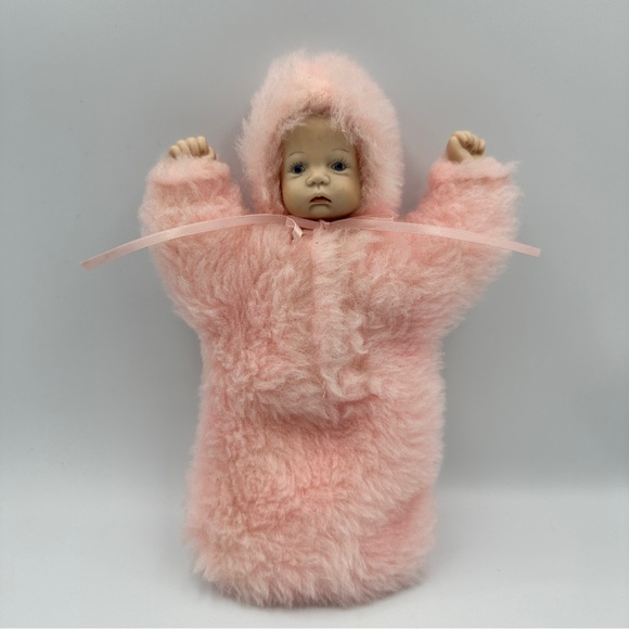 Handcrafted Porcelain Baby in soft fuzzy one piece pink bunting bag. - Picture 8 of 8